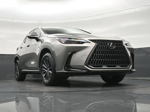 Used 2024 Lexus NX 250 FWD image 29