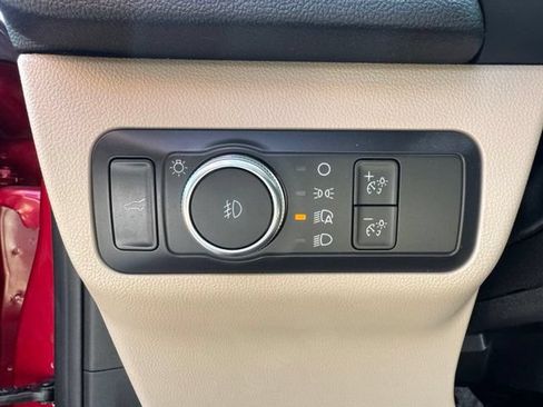 Used 2021 Ford Escape SEL w/ Technology Package FWD image 25