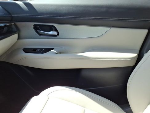 Used 2025 Nissan Murano SL AWD/4WD image 25