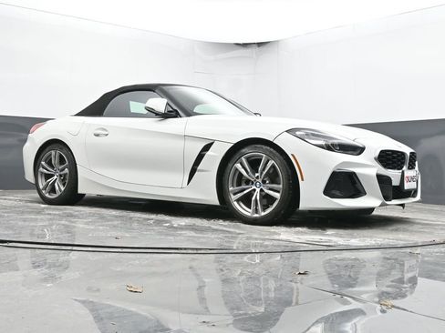 Used 2025 BMW Z4 sDrive30i image 36