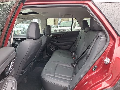 Used 2023 Subaru Outback Touring AWD/4WD image 10
