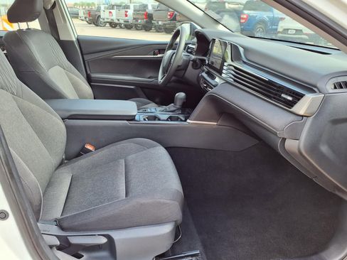 Certified 2025 Toyota Camry LE image 19