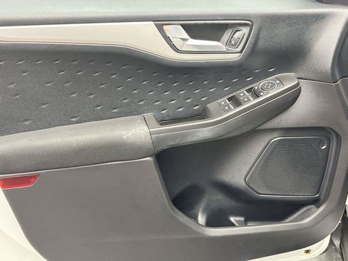 Used 2020 Ford Escape SE AWD/4WD image 9