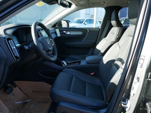 New 2026 Volvo XC40 B5 Ultra w/ Climate Package image 5