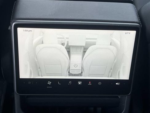 Used 2025 Tesla Model 3 Long Range RWD image 17