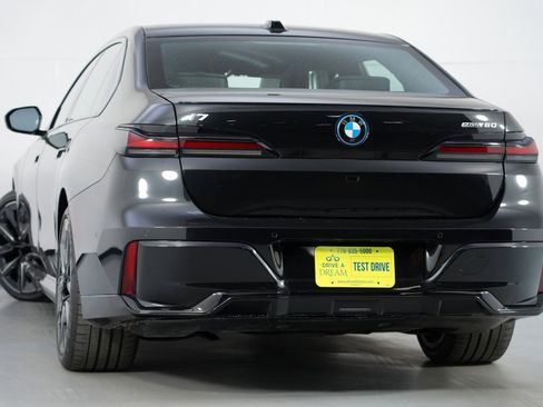 Used 2024 BMW i7 eDrive50 w/ M Sport Package image 6