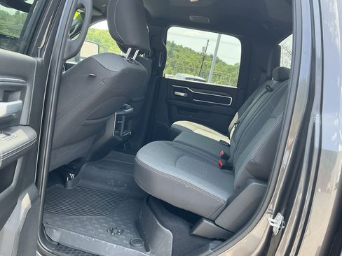 Used 2024 RAM 2500 Big Horn w/ Safety Group AWD/4WD image 16
