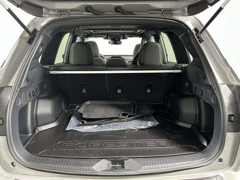 Used 2025 Subaru Forester Premium image 14