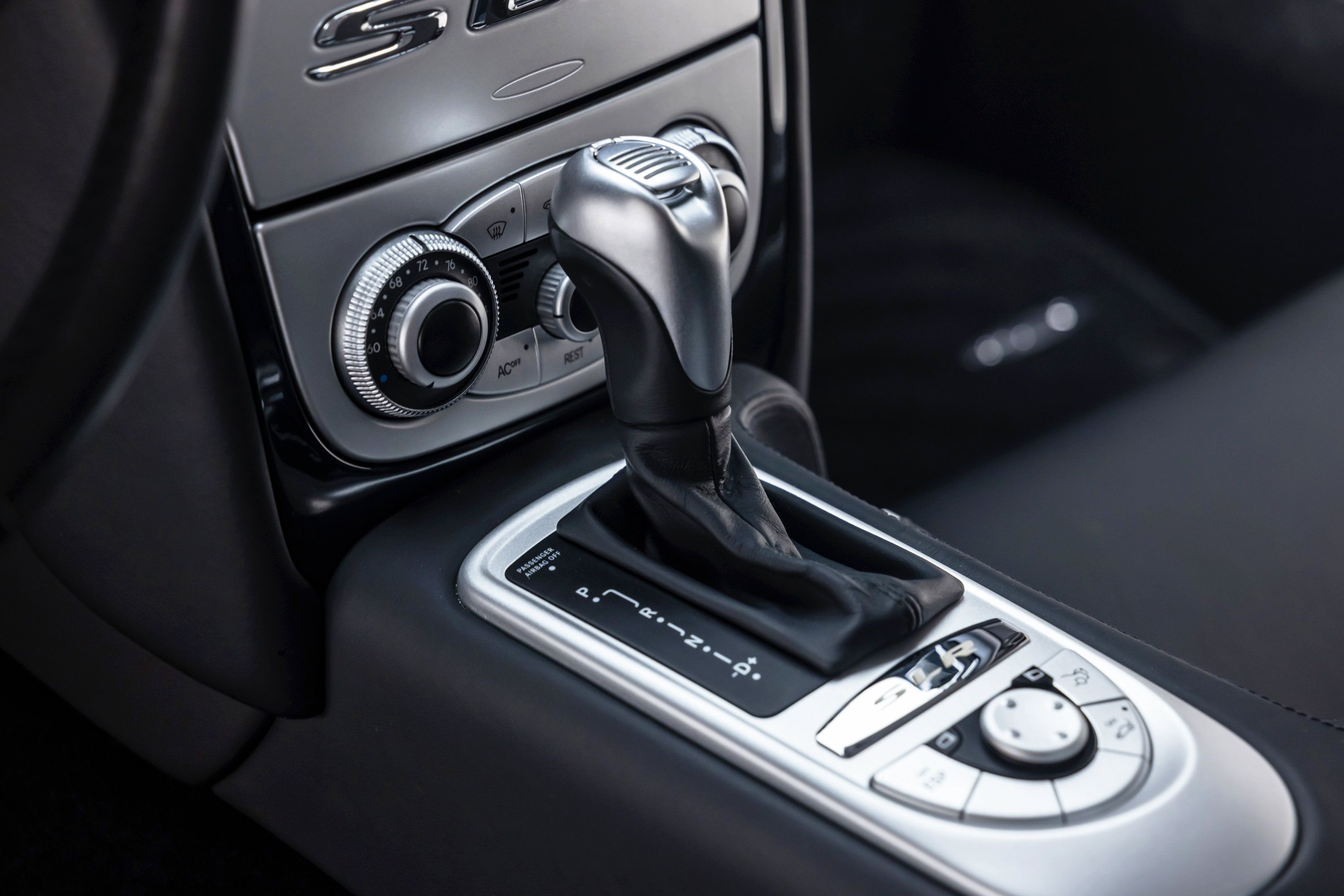 Used 2005 Mercedes-Benz SLR image 60