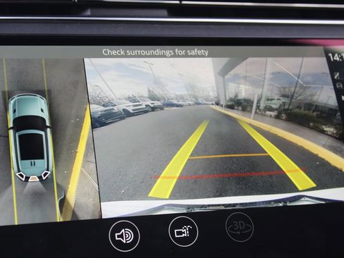 Used 2023 Land Rover Range Rover Sport SE Dynamic image 19