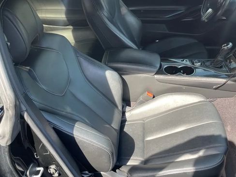 Used 2017 INFINITI Q60 3.0t w/ Premium Plus Package 3.0T AWD/4WD image 11