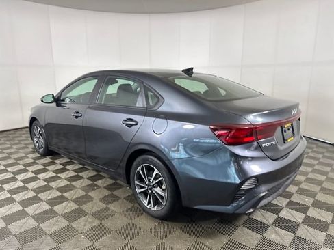 Used 2023 Kia Forte LXS w/ LXS Technology Package image 5