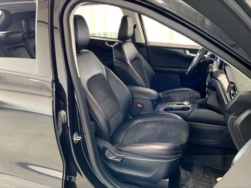 Used 2021 Ford Escape SEL w/ SEL Stealth AWD Package image 16