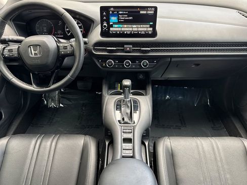 Certified 2024 Honda HR-V EX-L image 4