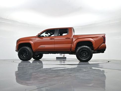 Used 2025 Toyota Tacoma TRD Sport image 36
