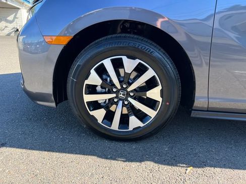 New 2026 Honda Odyssey EX-L image 32