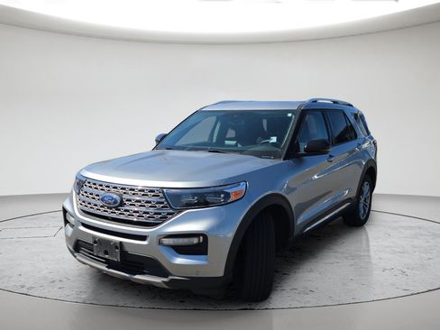 Used 2023 Ford Explorer Limited w/ Limited Technology Package AWD/4WD image 10