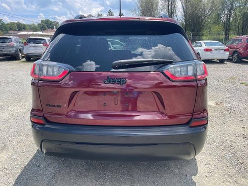 Used 2020 Jeep Cherokee Latitude Plus AWD/4WD image 6