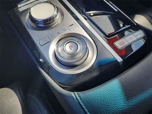 Used 2023 Genesis G80 2.5T image 14