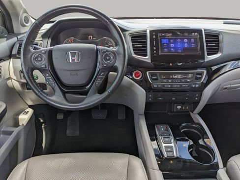 Used 2017 Honda Pilot Elite image 14