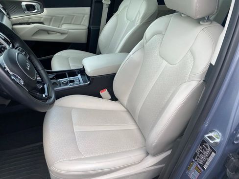 Used 2023 Kia Sorento SX AWD/4WD image 18