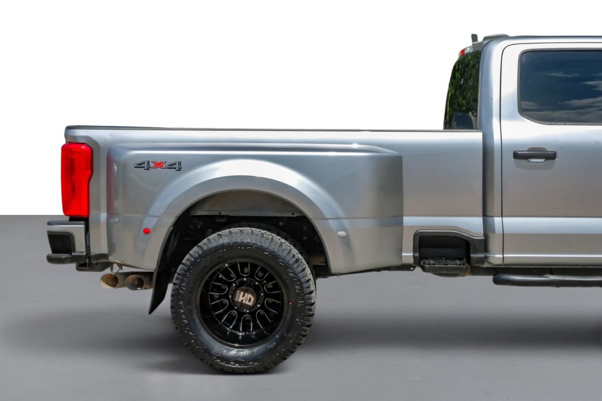 Used 2023 Ford F350 XLT AWD/4WD image 6