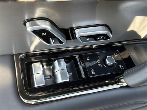 New 2025 Land Rover Range Rover Sport Dynamic SE image 16