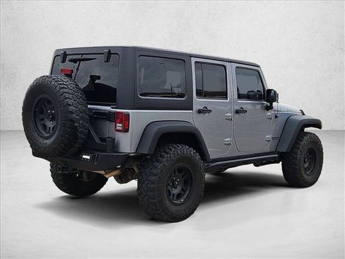 Used 2016 Jeep Wrangler Unlimited Rubicon w/ Connectivity Group AWD/4WD image 5