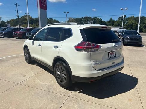 Used 2016 Nissan Rogue SL w/ SL Premium Package FWD image 5