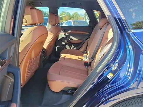 Used 2022 Audi Q5 2.0T Premium image 11