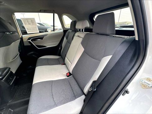 Used 2023 Toyota RAV4 XLE w/ Convenience Package FWD image 27