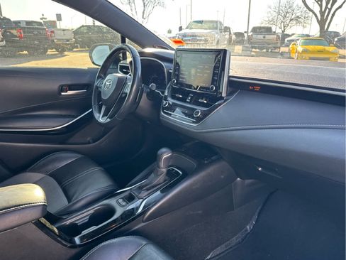 Used 2019 Toyota Corolla XSE image 7