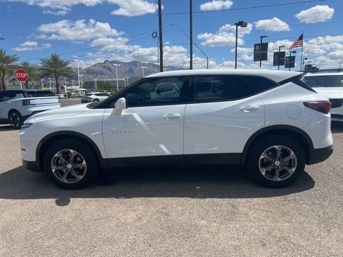 Used 2025 Chevrolet Blazer LT AWD/4WD image 7