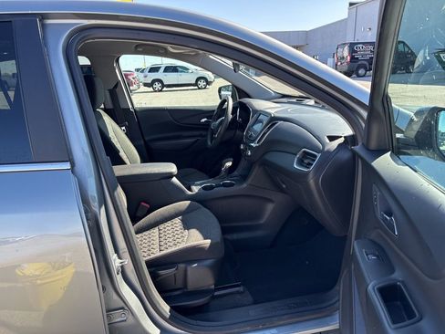 Used 2023 Chevrolet Equinox LT image 17