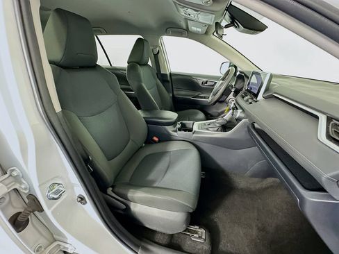 Certified 2025 Toyota RAV4 LE AWD/4WD image 27