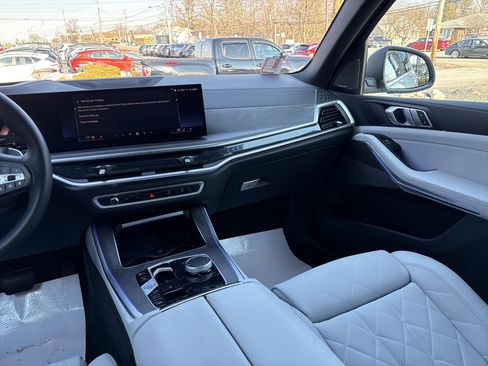 Used 2026 BMW X5 xDrive40i image 22