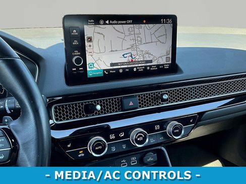 Used 2023 Honda Civic Sport Touring image 9