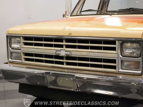 Used 1988 Chevrolet Silverado 3500 2WD Regular Cab image 19