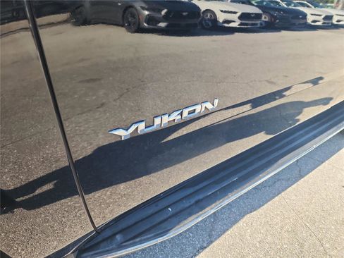 Used 2018 GMC Yukon SLE RWD image 10