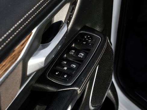 Used 2019 RAM 1500 Laramie image 45