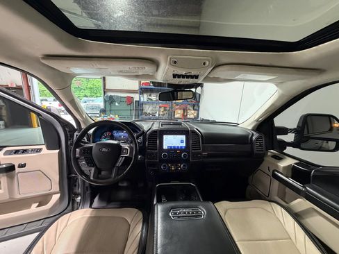 Used 2020 Ford F350 Limited AWD/4WD image 14
