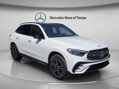 Used 2026 Mercedes-Benz GLC 300 4MATIC image 3