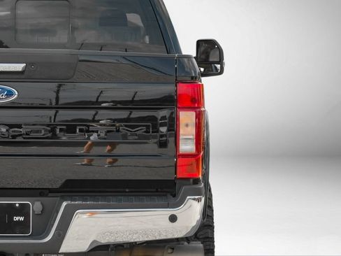 Used 2022 Ford F250 Lariat w/ Tremor Off-Road Package AWD/4WD image 46