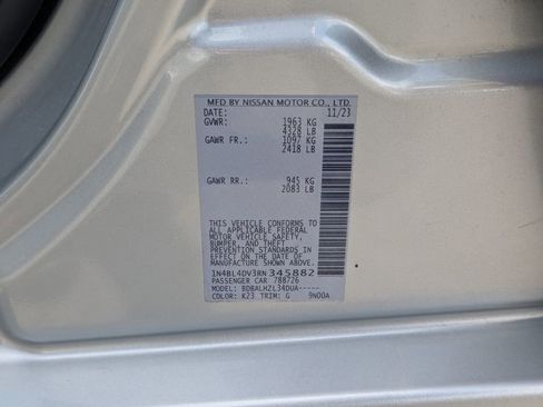 Used 2024 Nissan Altima 2.5 SV FWD image 34