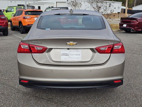 Used 2024 Chevrolet Malibu LT image 10