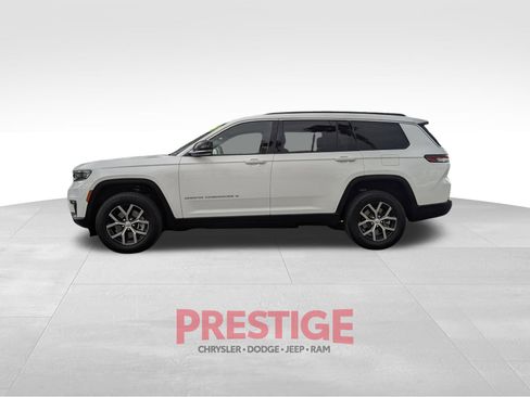 Used 2024 Jeep Grand Cherokee L Limited AWD/4WD image 12