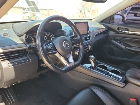 Used 2020 Nissan Altima 2.5 SL image 2