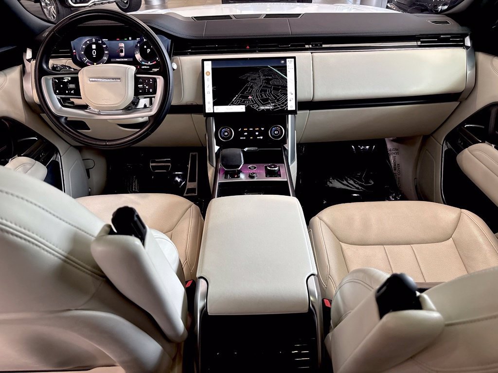 Used 2023 Land Rover Range Rover SE AWD/4WD image 10