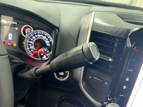 New 2026 RAM 2500 Big Horn AWD/4WD image 17