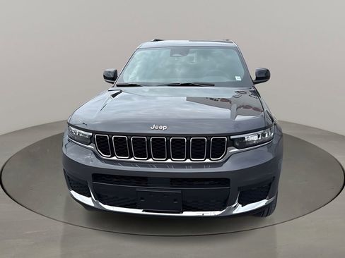 Used 2025 Jeep Grand Cherokee L Laredo w/ Luxury Tech Group I AWD/4WD image 8